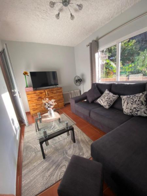 2 bed room apartment , sea view, 10 minutes walk to the beach